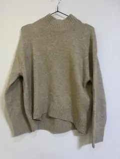 UNIQLO ベージュ ハイネックセーター M