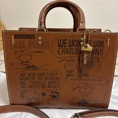 COACH PEANUTS スヌーピー ショルダーバッグ ブラウン