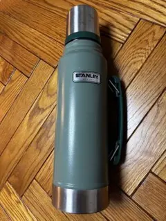 STANLEY 水筒　ステンレスボトル 1L　旧ロゴのサムネイル