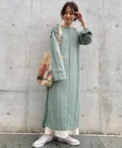 新品 kastane スリットみえラップワンピース サックスブルー