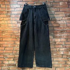 サイドカットアウトデニムパンツ　Sサイズ　VANNIE U ヴァニーユーのサムネイル