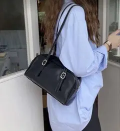 ◆美品◆黒スクエアショルダーバッグ　SHEIN