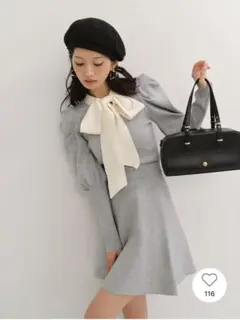 リリーブラウン　ボウタイニットセットアップ