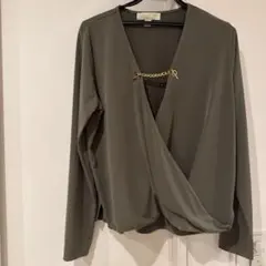 細見え★マイケルコース ★オリーブ色カシュクールVネックのサムネイル