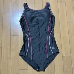 MIZUNO レディース スポーツ用水着 ブラック サイズはMかLのサムネイル
