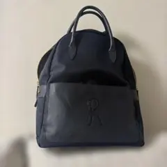 【美品】ロベルタディカメリーノ ナイロン×レザー リュック ネイビー Rロゴのサムネイル