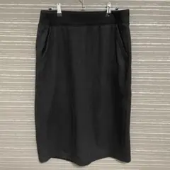 UNIQLO レディース　黒いタイトスカート スリット入り　裏起毛あり