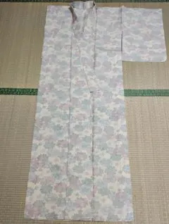 着物　正絹　紬　花文様のサムネイル