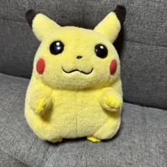 TOMY ポケットモンスター⭐︎ピカチュウ　ぬいぐるみ⭐︎