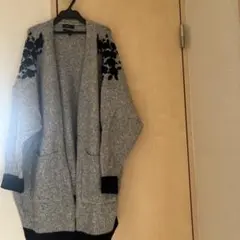 ZARA グレー 花柄刺繍 長袖カーディガン
