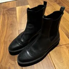 HIMIKO メダリオンサイドゴアトラックソールブーツ