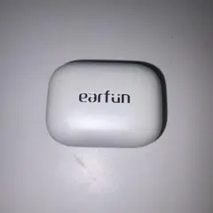 EarFunpro4 ワイヤレスイヤホン（左耳故障）のサムネイル