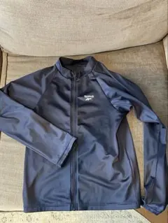 水泳長袖ラッシュガード　男の子160cm ファスナー前空き