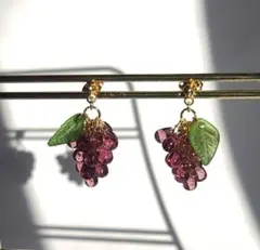 ♥️チェコドロップビーズの葡萄ピアス♪　ハンドメイド