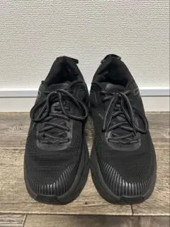 ホカオネオネ スニーカー