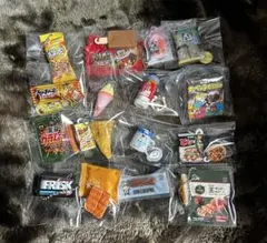 食品　お菓子　ガチャガチャ ミニチュア　まとめ売り　16点セット