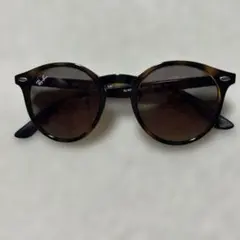 Ray-Ban RB1590 ブラウンラウンドサングラス