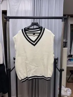 improves ホワイト Vネック ニットベスト L