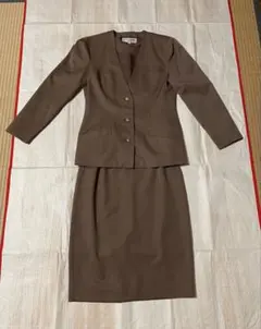 Item thumbnail for item c4d764dc-f747-4ee2-9435-8ea200cfc98e