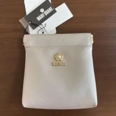 MARY QUANTバネクチポーチ パールベージュ 新品タグつき