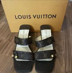 LOUIS VUITTON モノグラム サンダル　23.5のサムネイル