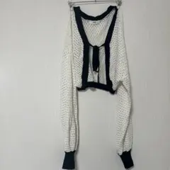 アイボリー・ブラック透かし編みカーディガン