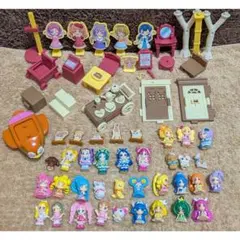 プリキュア人形30体、小物やパーツ 2008年〜2022年頃の食玩