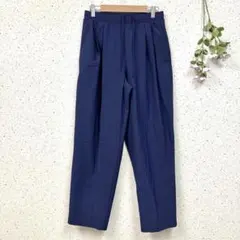 【UNIQLO】ユニクロ ナイロンウルトラストレッチ テーパードパンツ (M)