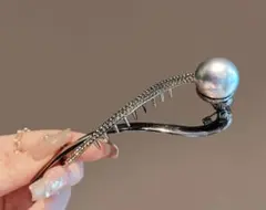 新品 大粒パール＆ラインストーン エレガントバナナクリップ