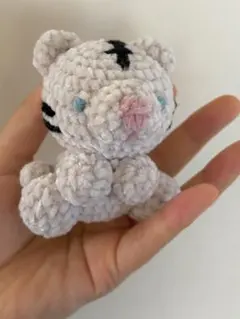 あみぐるみ ホワイトタイガーのサムネイル