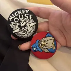 ミッキーマウスと魔法使いのピンバッチセット