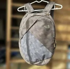 THE NORTH FACE ピンクグレーリュック 中型