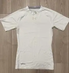 【新品】Under Armour インナー　アンダーシャツ