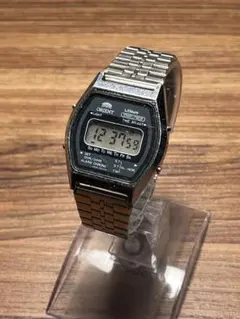 【液晶稼動/昭和レトロ】ORIENT デジタル腕時計 820302 当時物のサムネイル
