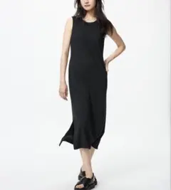 《美品》UNIQLO ポンチワンピースノースリーブ　2025年夏