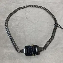 MONCLER × ALYX チェーンネックレス レッド - メルカリ