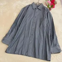 【DAKS ダックス】チェック柄カフス襟付き長袖シャツ ハウスチェック グレーＭのサムネイル