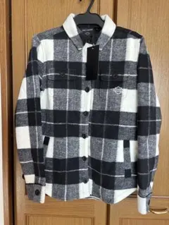 チェックシャツ