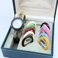 GUCCI チェンジベゼル　全11カラー バングルウォッチ　保存箱有り　クォーツのサムネイル