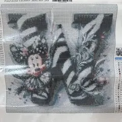 ★【早い者勝ち‪☆】ミニーマウスダイヤモンドアートキット30x30cm