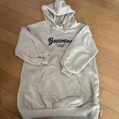 フード付きベージュパーカー　ANAPkIDS