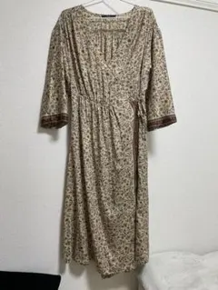 kastaneオリエンタル花柄カシュワンピース