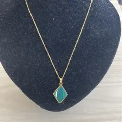 緑瑪瑙　ダイヤモンド型ネックレス　ペンダント　レトロ　金色チェーン付き　メノウ