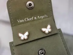 Van Cleef & Arpels スゥイートパピヨンピアス