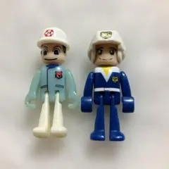 トミカ フィギュア 2体セット 正規品　ポスト投函