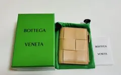 週末限定価格BOTTEGA VENETA カセット スモール 二つ折りウォレット