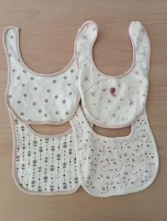 スタイ・よだれかけ 4枚セット