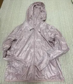 ユニクロ　ポケッタブルパーカー　M