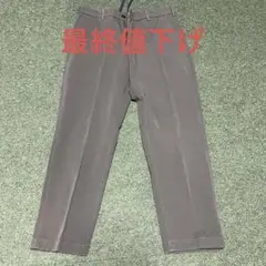 UNIQLO カーキ　アンクルパンツのサムネイル