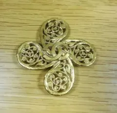 シャネル ヴィンテージ ココマーク ゴールドメッキ　CHANEL